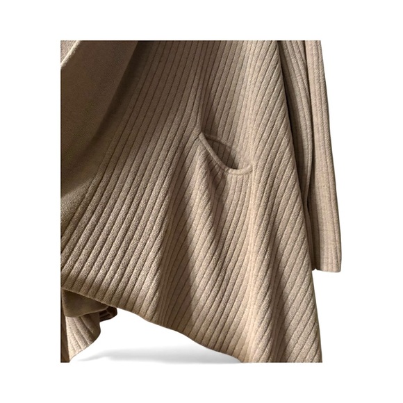 Barefoot Dreams CozyChic Ultra Lite Ribbed Draped Shawl Collar Cardi Medium - Picture 3 of 8